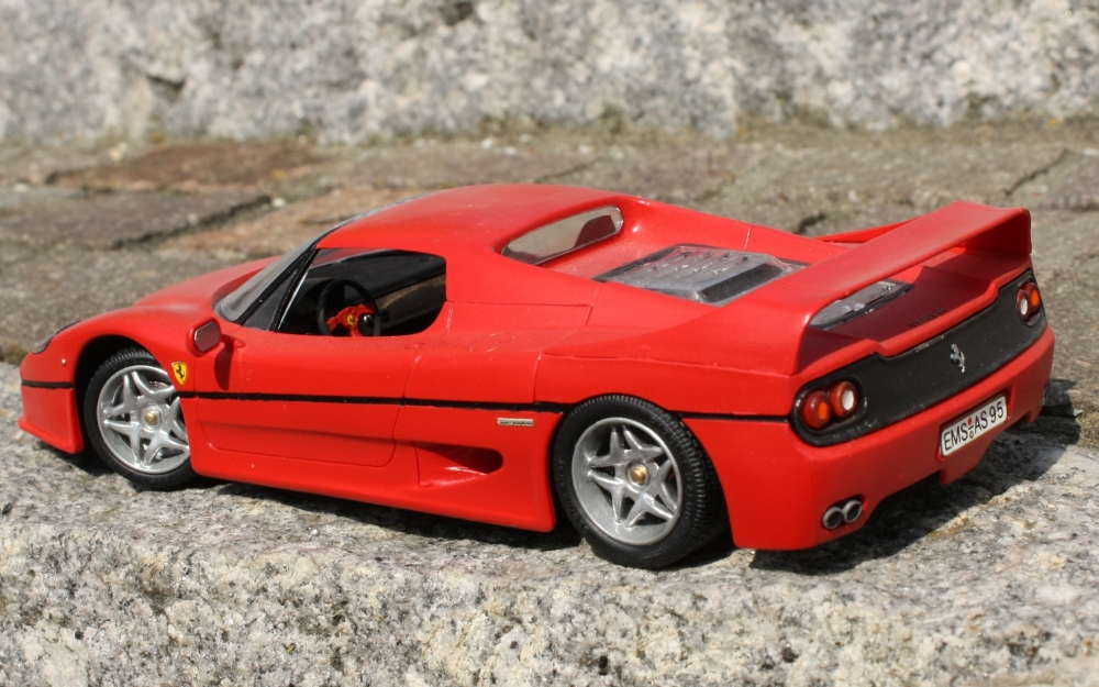 Abbildung Revell Ferrari F50
